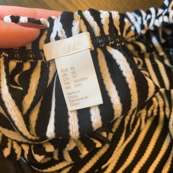 Off the shoulder striped top - Picture 4 of 4